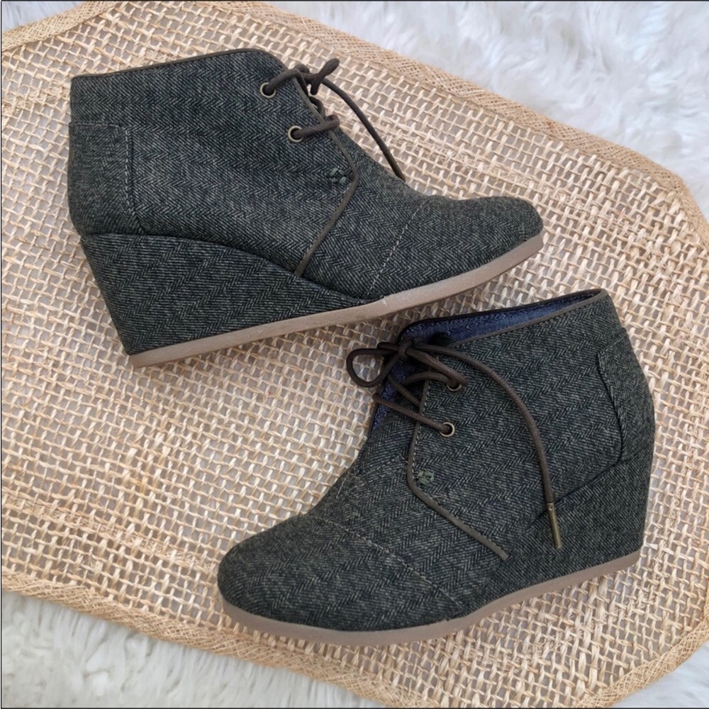 Toms Desert Tweed Wedge Boots